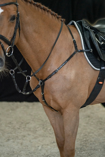 Schockemohle Breastplate Como black/silver