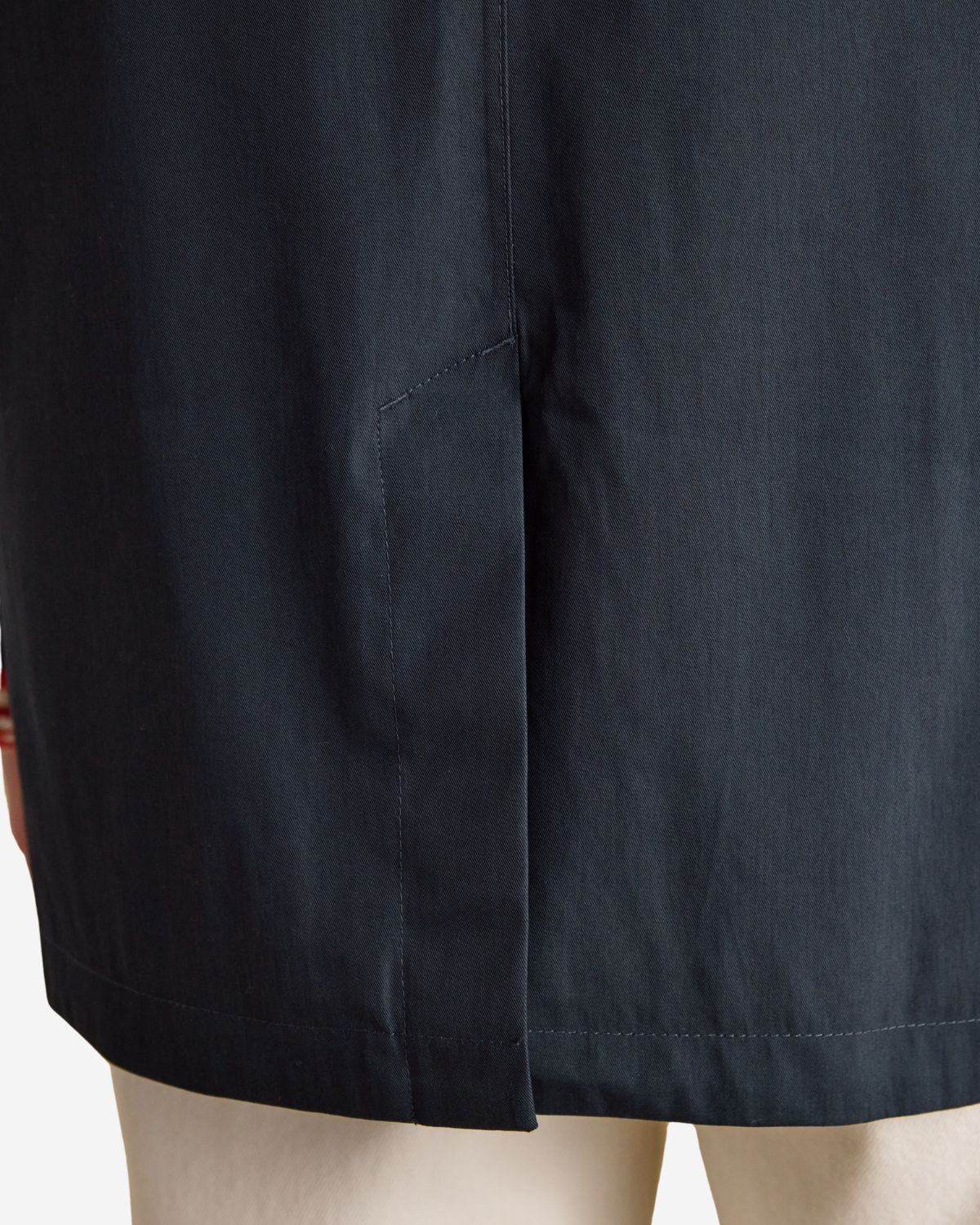 Joules Rainmore Navy Waterproof Raincoat Back Vent Detail