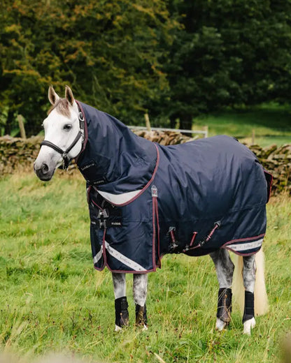 LeMieux Kudos Turnout Rug 100g in Navy on a Horse: Waterproof and Durable.