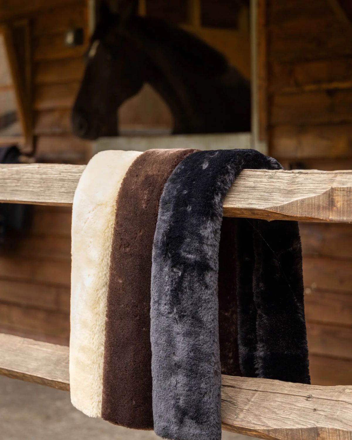 LeMieux Simuwool Breastgirth Cover Natural