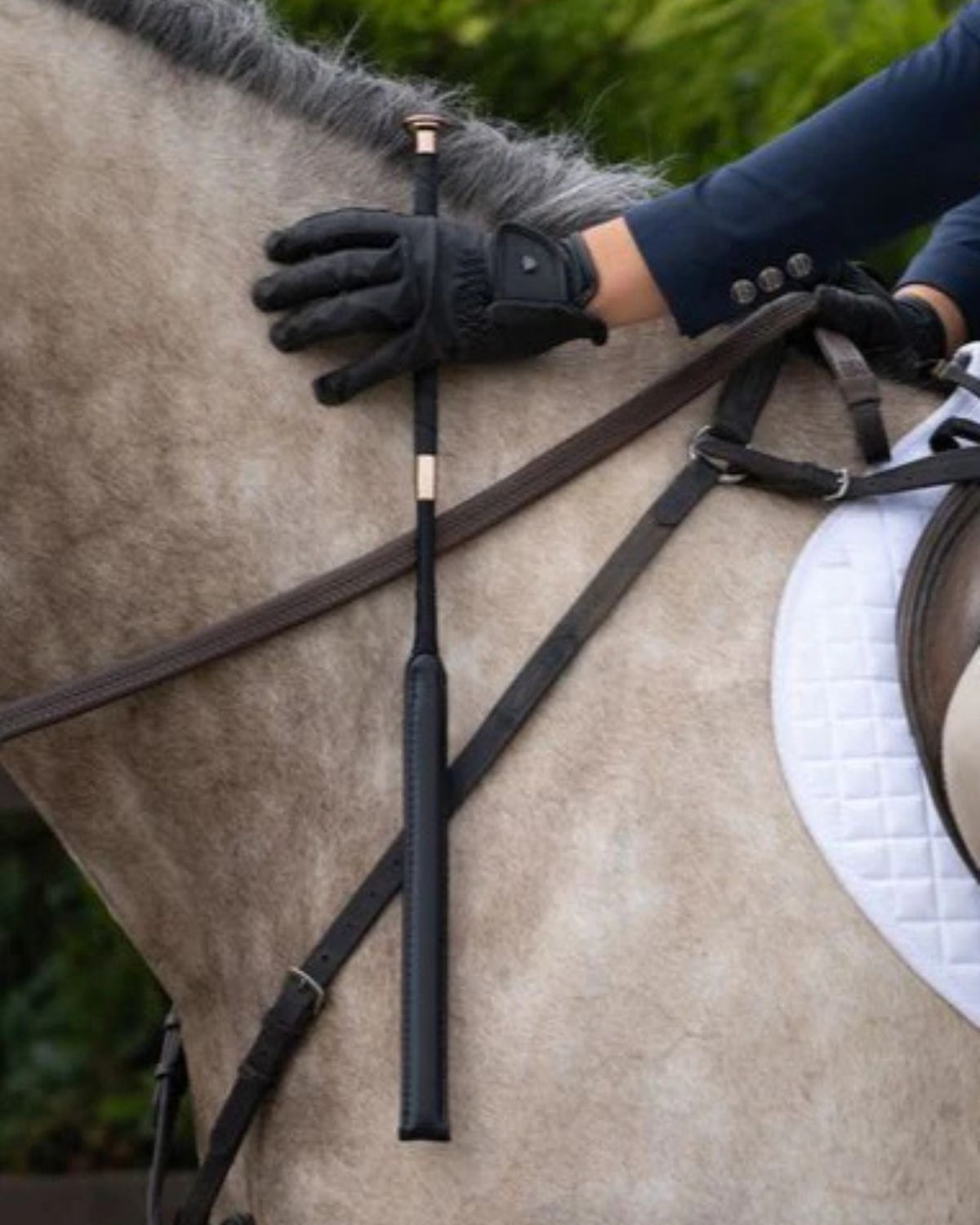 Woof Wear Showjumping Bat Black/Rose Gold: Horse Riding Crop for Competitions