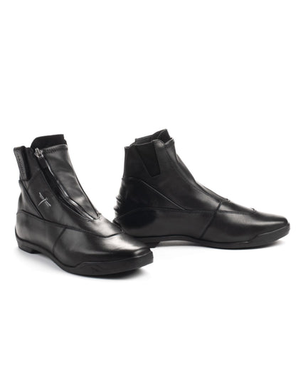 FREEJUMP LIBERTY PLUS JODHPUR BOOTS BLACK by Equiflair: Stylish Black Leather Ankle Riding Boots with Zipper and Elastic