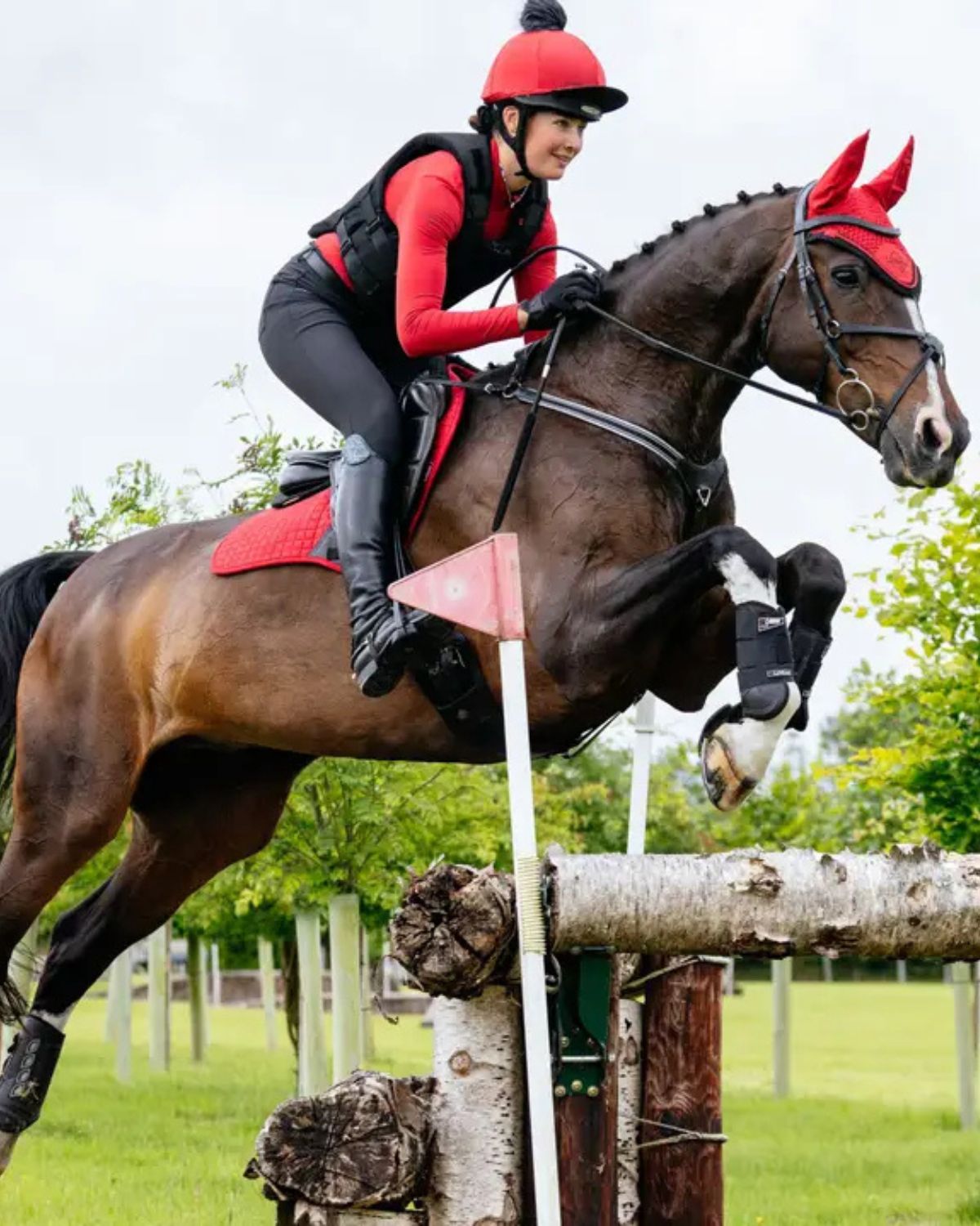 LeMieux Suede Close Contact Square Chilli
