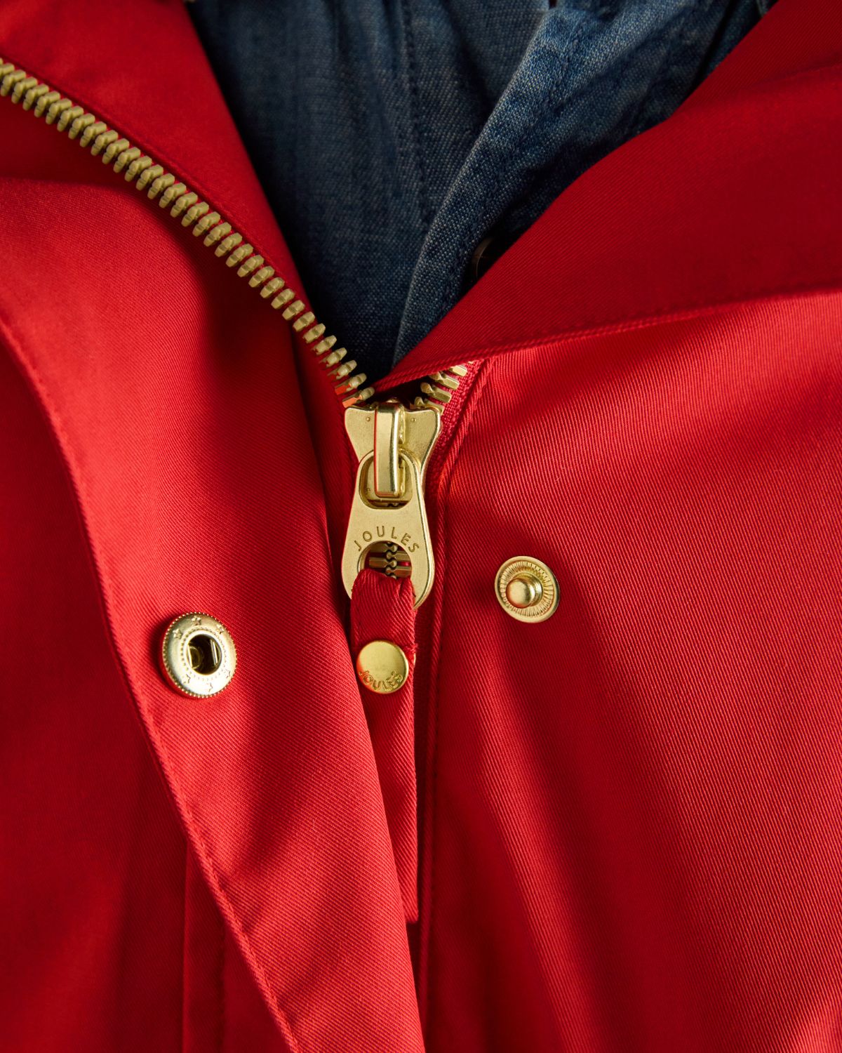 Joules Red Waterproof Raincoat: Gold Zipper, Popper Buttons, & Adjustable Fit - Stylish & Functional Outerwear
