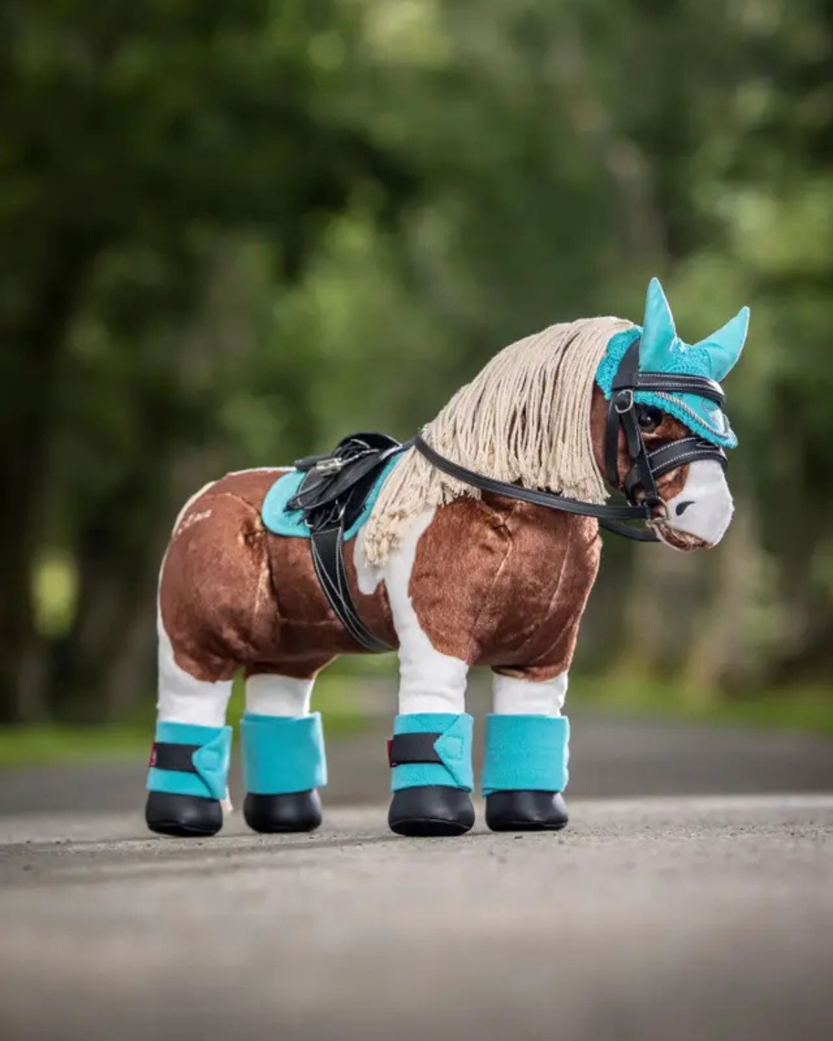 LEMIEUX TOY PONY FLASH by Equiflair - Skewbald Riding Horse with Flaxen Mane, Equestrian Toy for Kids