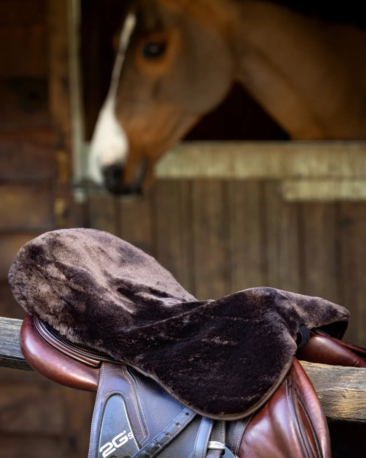 LeMieux Simuwool Seat Saver Brown