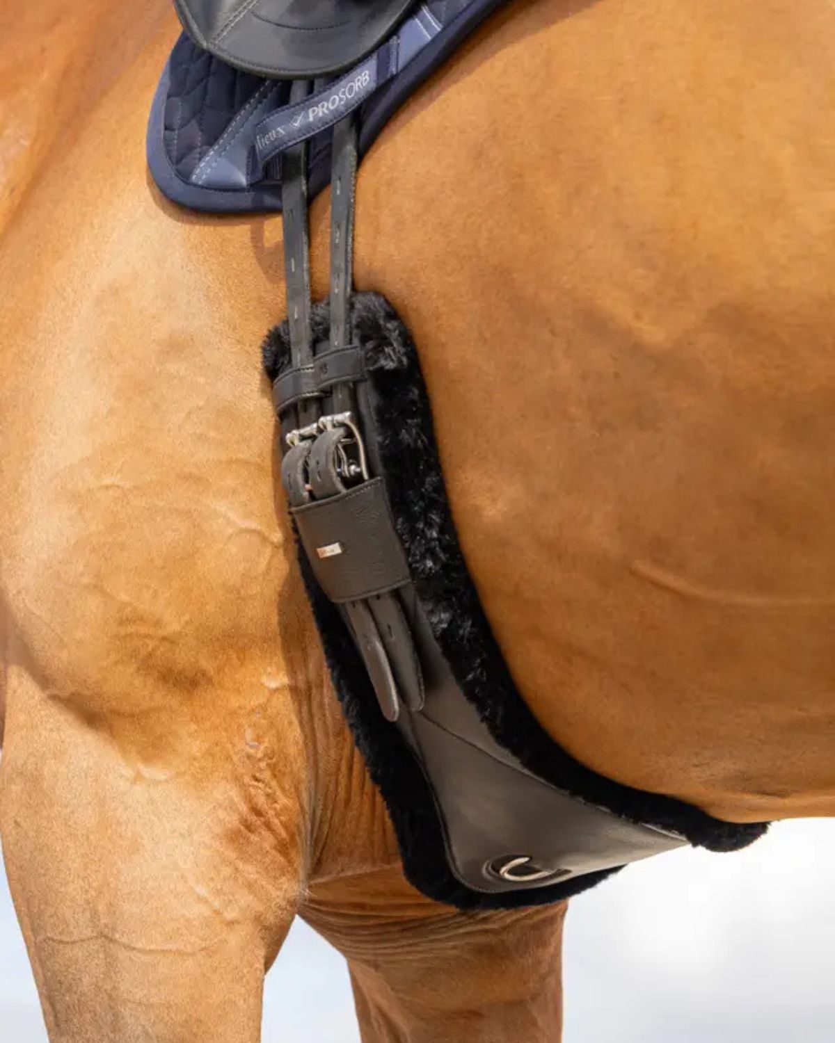 LeMieux Arika Simuwool Contoured Dressage Girth Black
