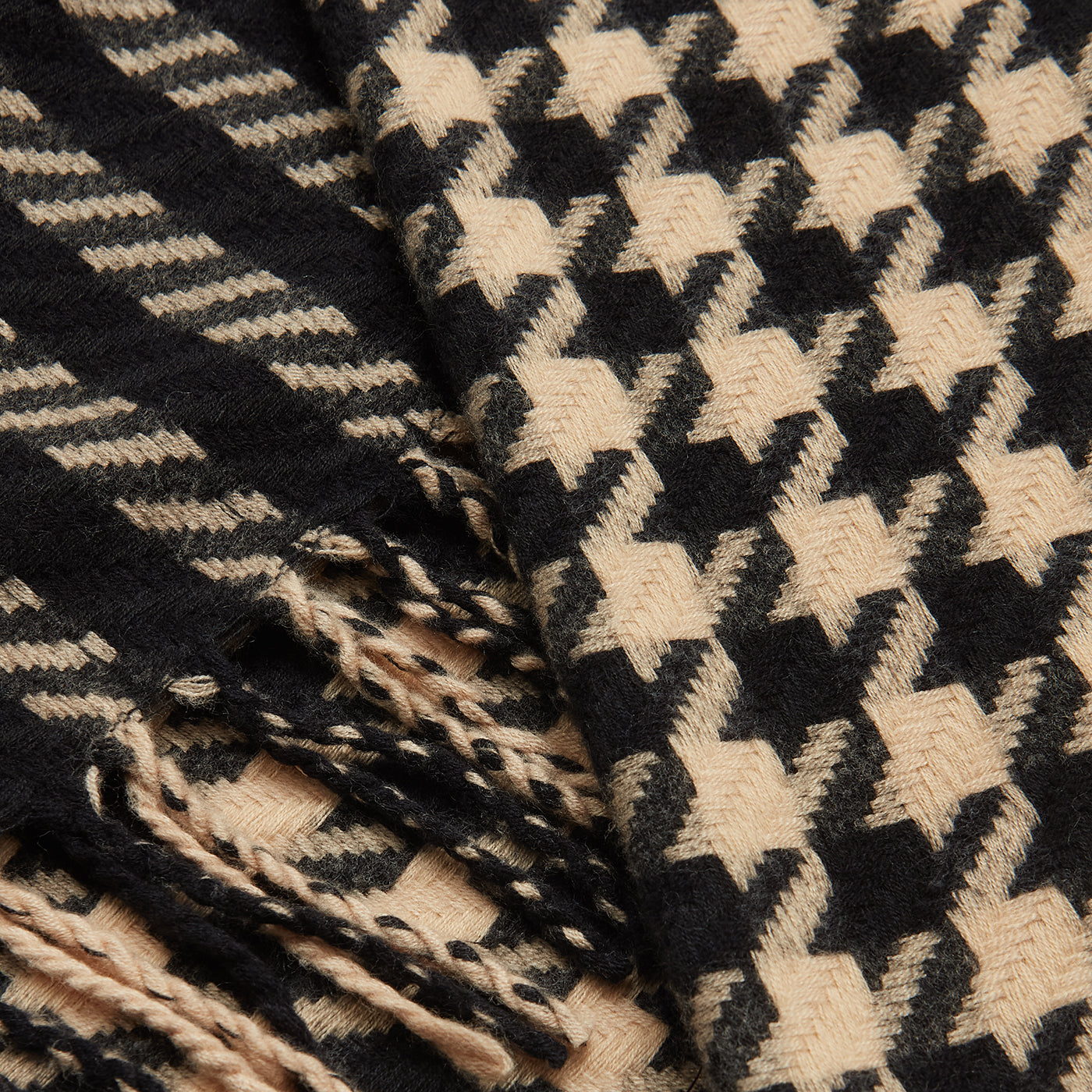 JOULES Langtree Black & Tan Houndstooth Scarf | Stylish Winter Accessory for Women