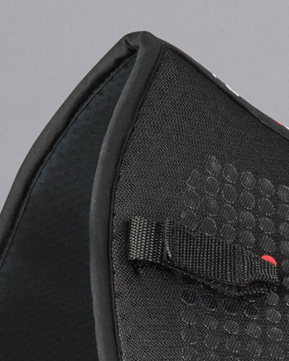 PREMIER EQUINE Close Contact Airtechnology Anti-Slip Dressage Square Black - Saddle Pad Detail