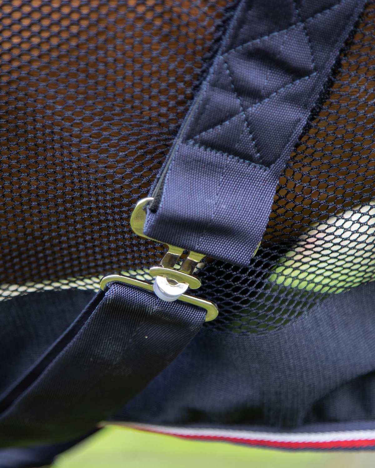 PREMIER EQUINE ARISCA SCRIM COOLER NAVY: Horse cooler details, mesh design, and adjustable straps visible.