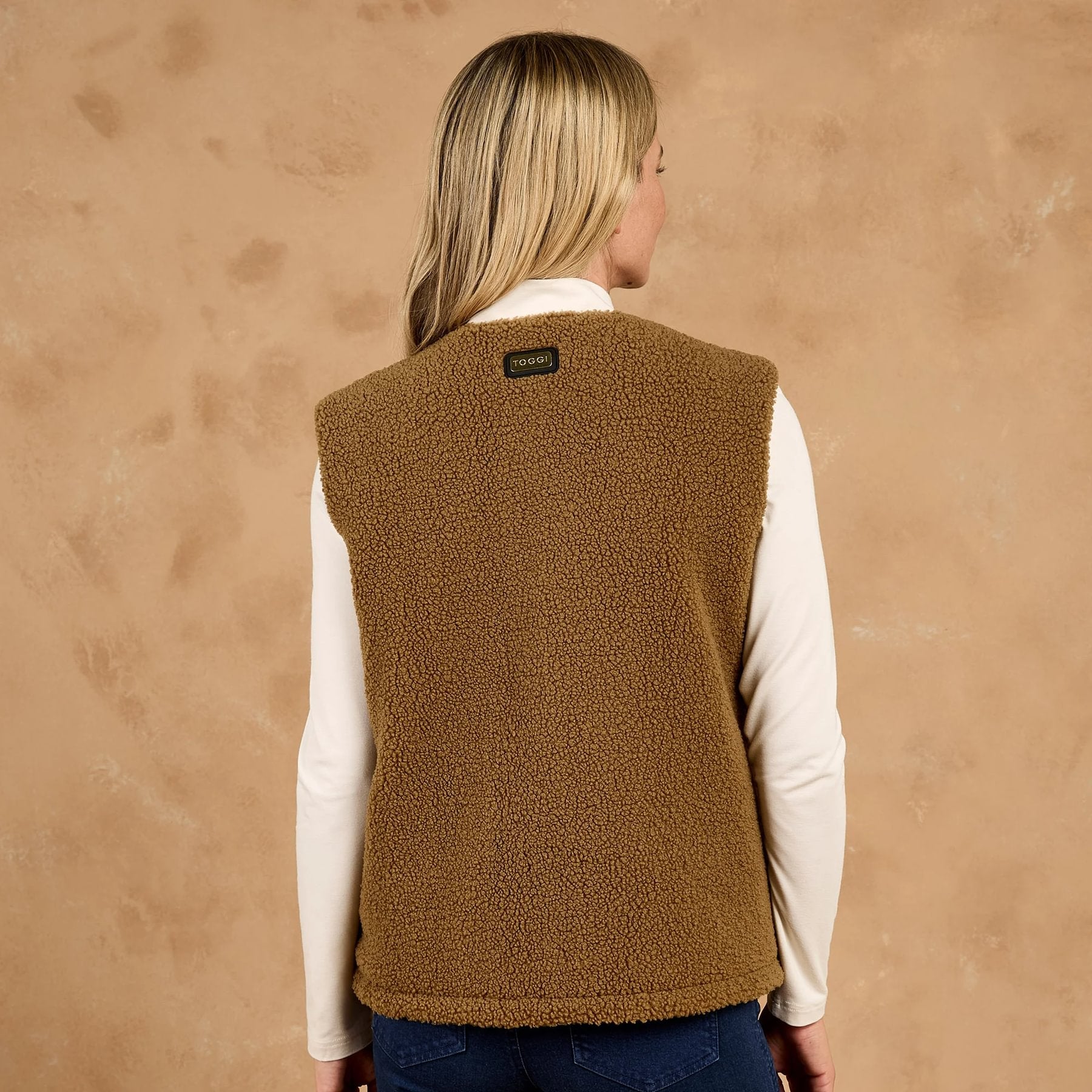 Toggi Carney Women's Reversible Sherpa Fleece Gilet Brown