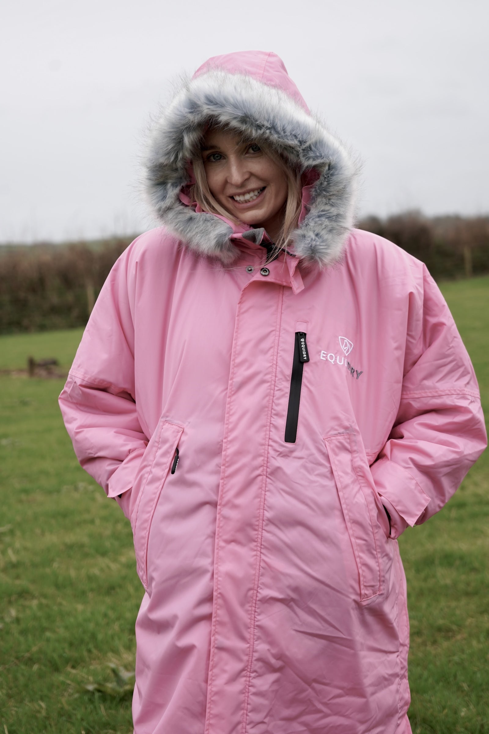 EQUIDRY Evolution Lux Women's Warm Waterproof Winter Horse Riding Coat Thick Fleece Lining with Faux Fur Trim Hood penelope pink hood up