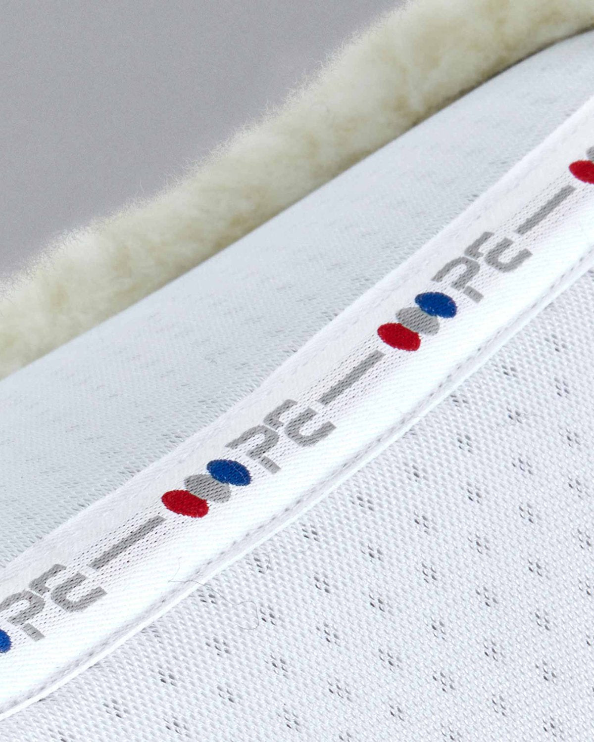 Premier Equine Dressage Saddle Pad: Airtechnology, Shockproof, Wool Lining - White/Natural. Close Contact Design