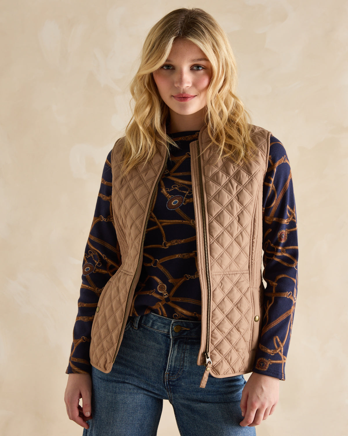 JOULES MINX Brown Quilted Gilet: Showerproof Diamond Quilted Vest for Women - Stylish & Functional Layering Piece