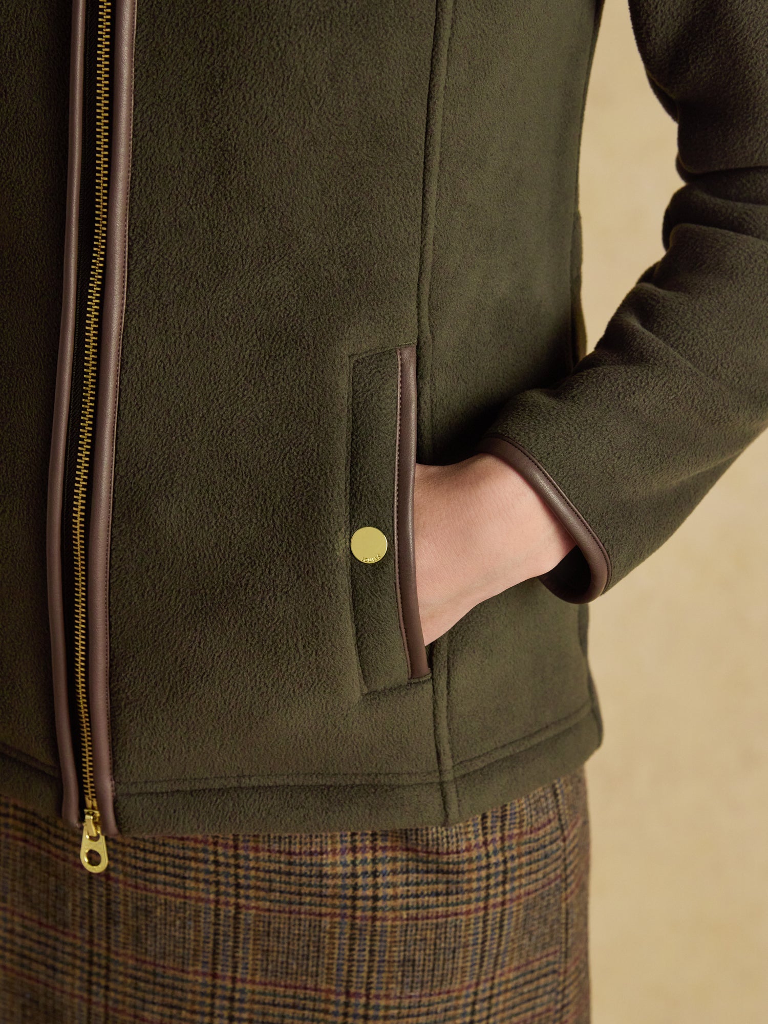 Joules Heritage Green Fleece Jacket: Stylish zip-up for outdoor & countryside. Faux leather trims, warm collar, & convenient pockets.