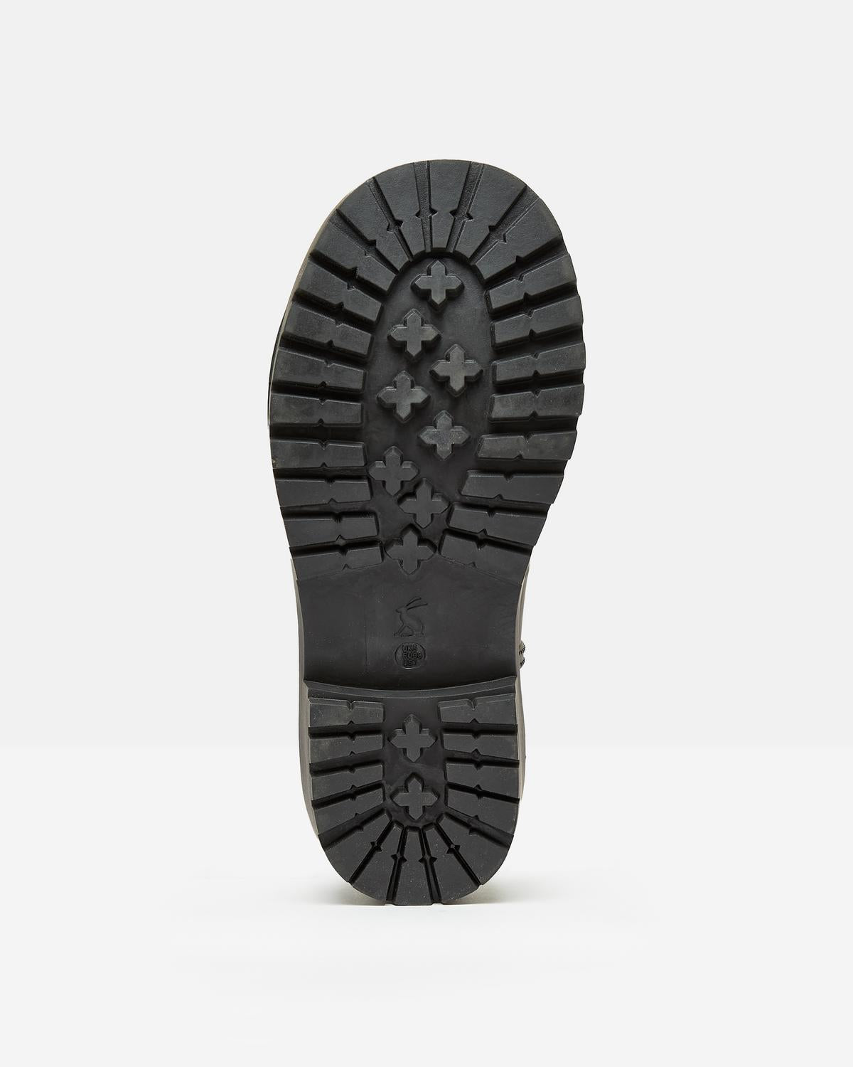 Joules Oakfield Welly Sole: Black short Wellington boot with high grip tread pattern for stability on wet or slippery ground.