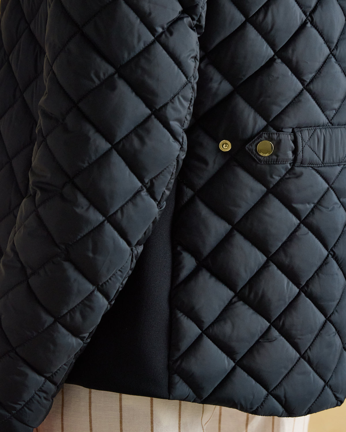 Joules Braemar Luxe Navy Showerproof Diamond Quilted Coat