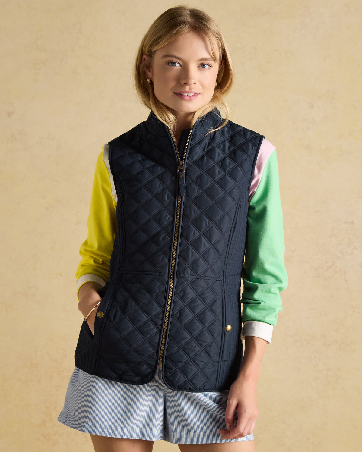JOULES MINX Navy Quilted Gilet: Showerproof Outdoor Vest for Women - Stylish Diamond Quilted Design