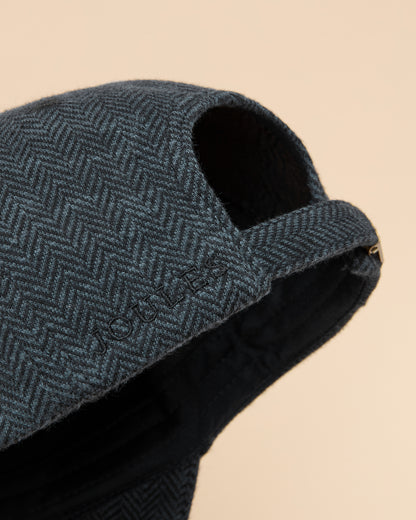Joules Daley Herringbone Cap Navy | Stylish cotton blend hat with adjustable metal clasp & breathable eyelets.
