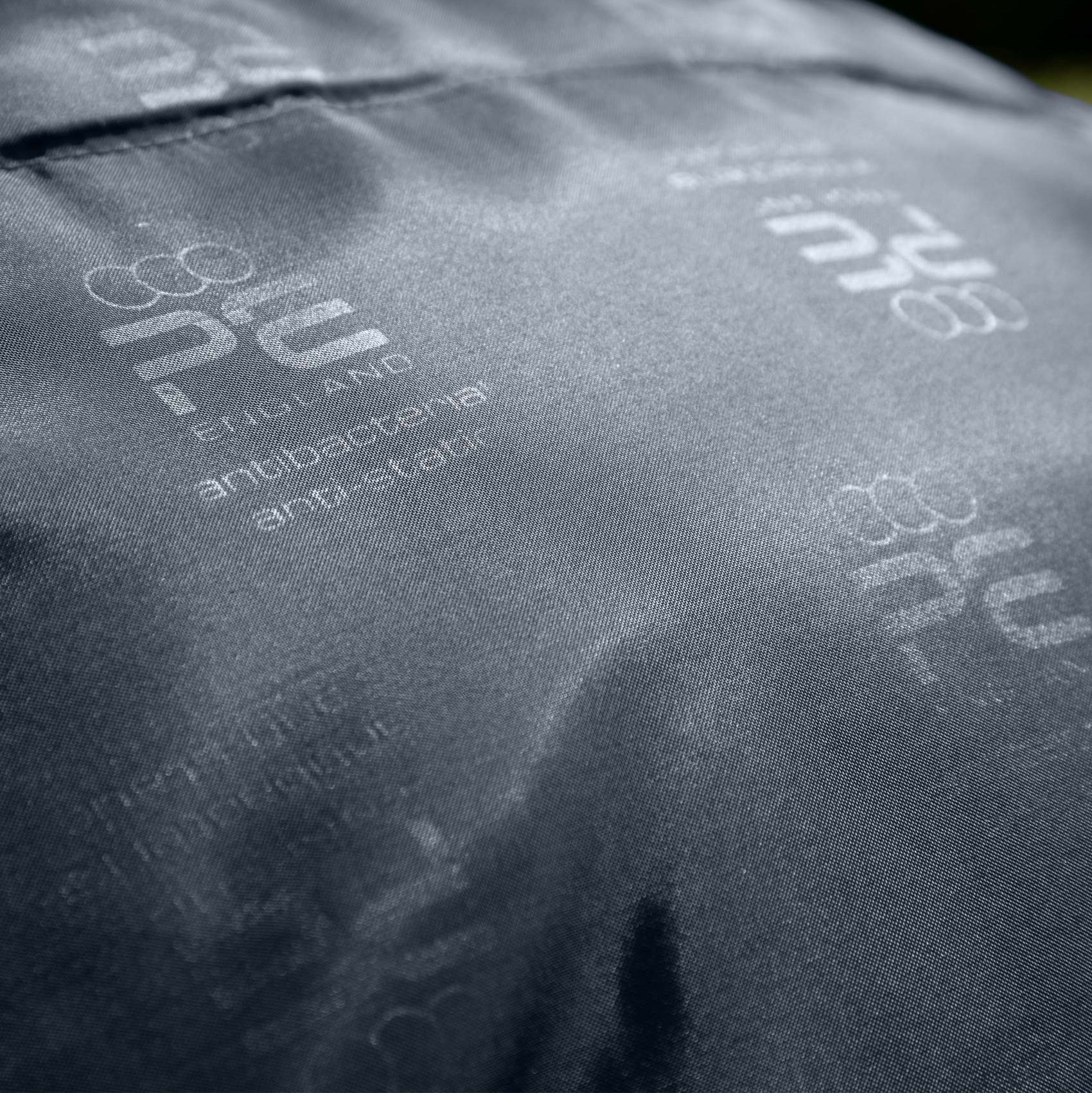 Premier Equine 200g Horse Rug Liner: Antibacterial, Anti-static Lining Detail
