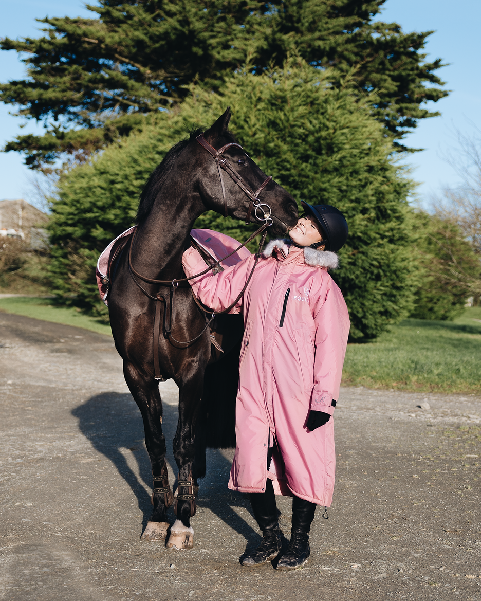 EQUIDRY Evolution Lux Women's Warm Waterproof Winter Horse Riding Coat Thick Fleece Lining with Faux Fur Trim Hood dusky pink with horse and matching exercise sheet