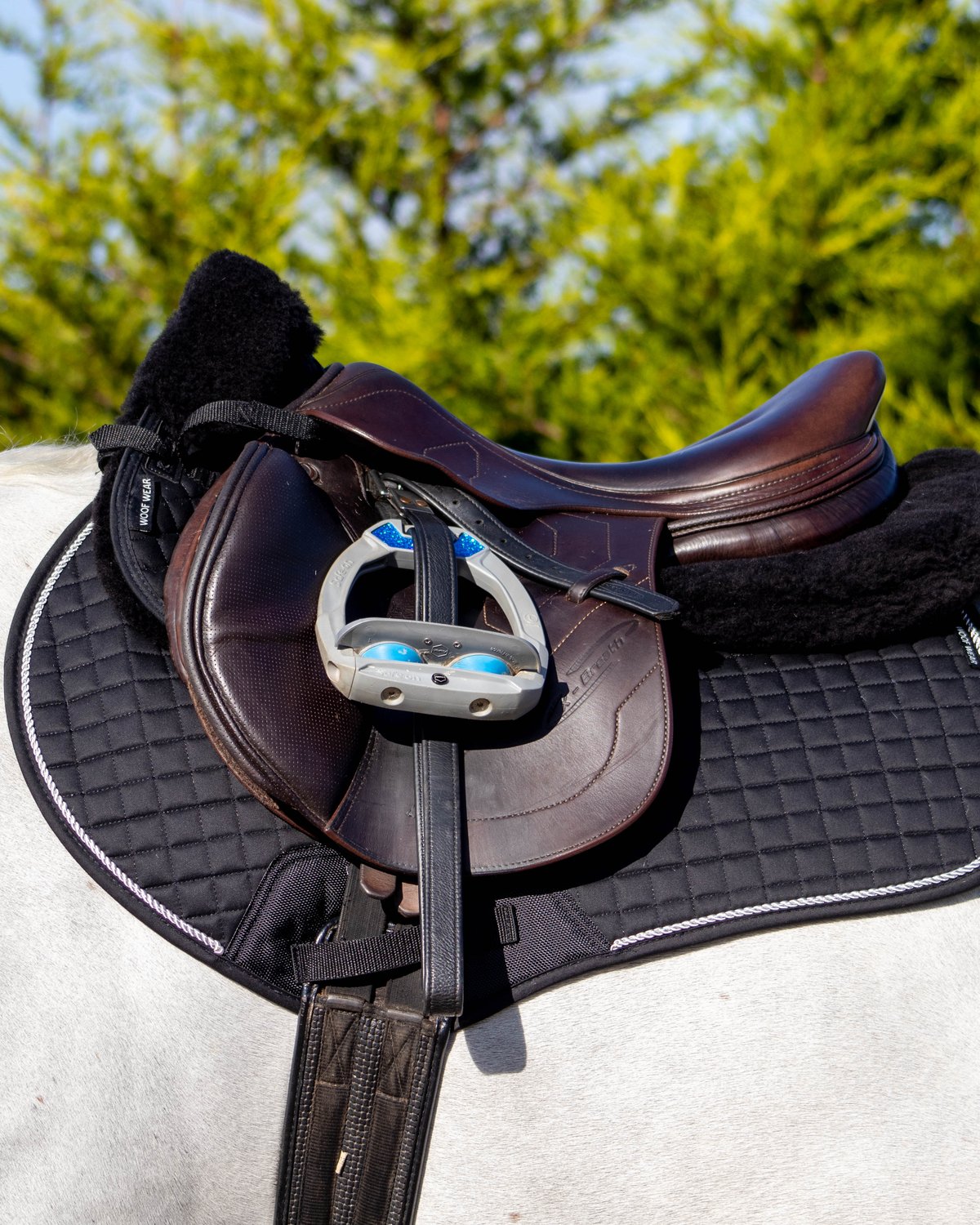Woof Wear Sheepskin Half Pad Black: Comfortable Horse Saddle Pad