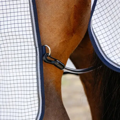 LEMIEUX ARIKA Field Rug: Breathable horse rug with ripstop fabric, UV protection, and secure fastening.