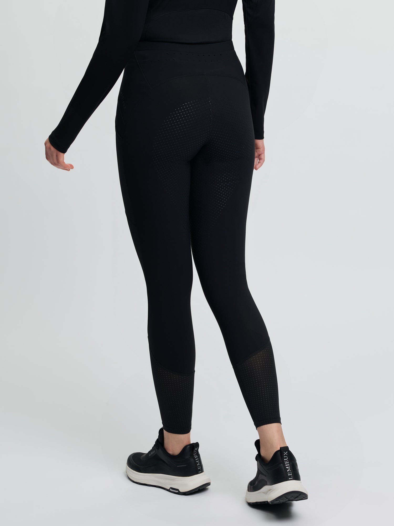 LeMieux Airflow Full Seat Pull On Black