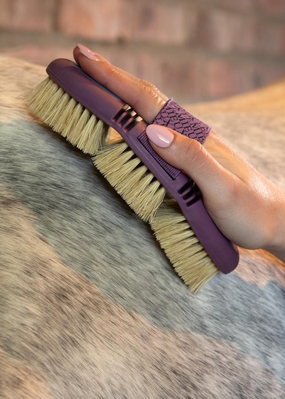 Flexible horse grooming brush LeMieux powder blue deep cleaning tool