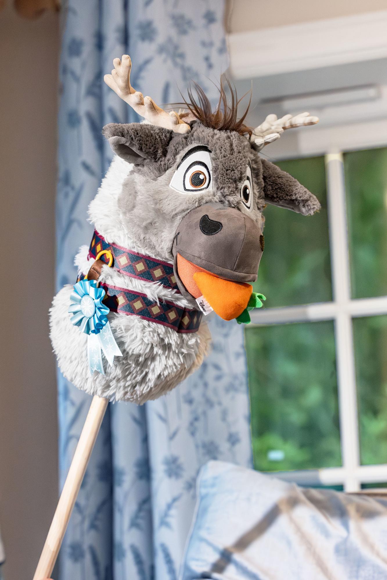 LeMieux Disney Hobby Horse - Sven