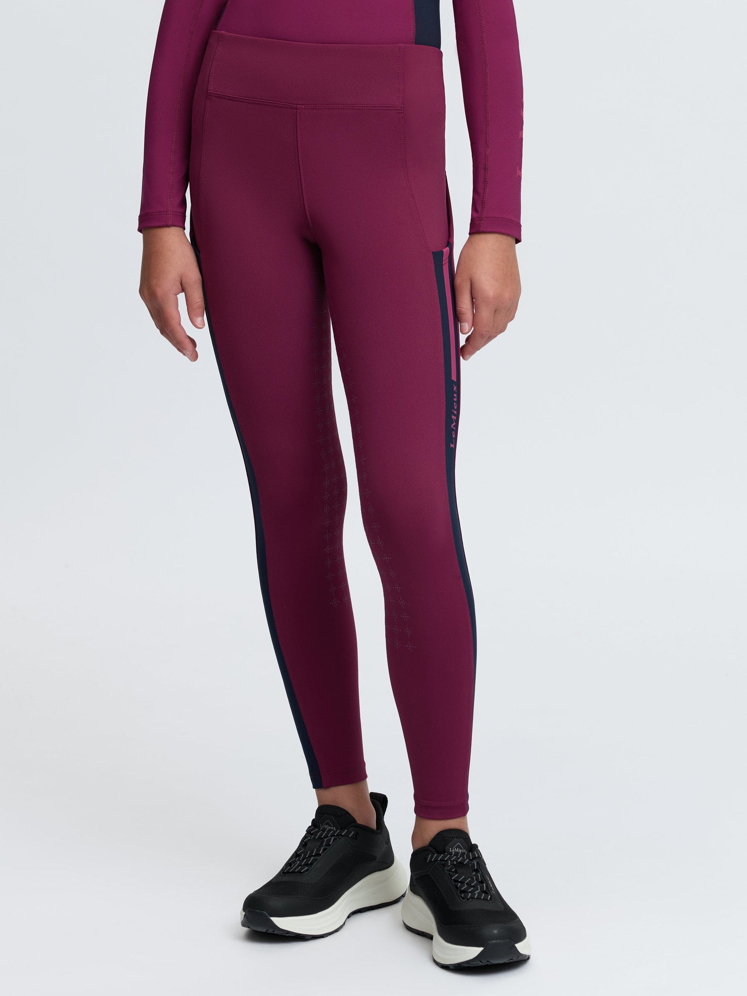 LeMieux Young Rider Orla Pull Ons Blackberry