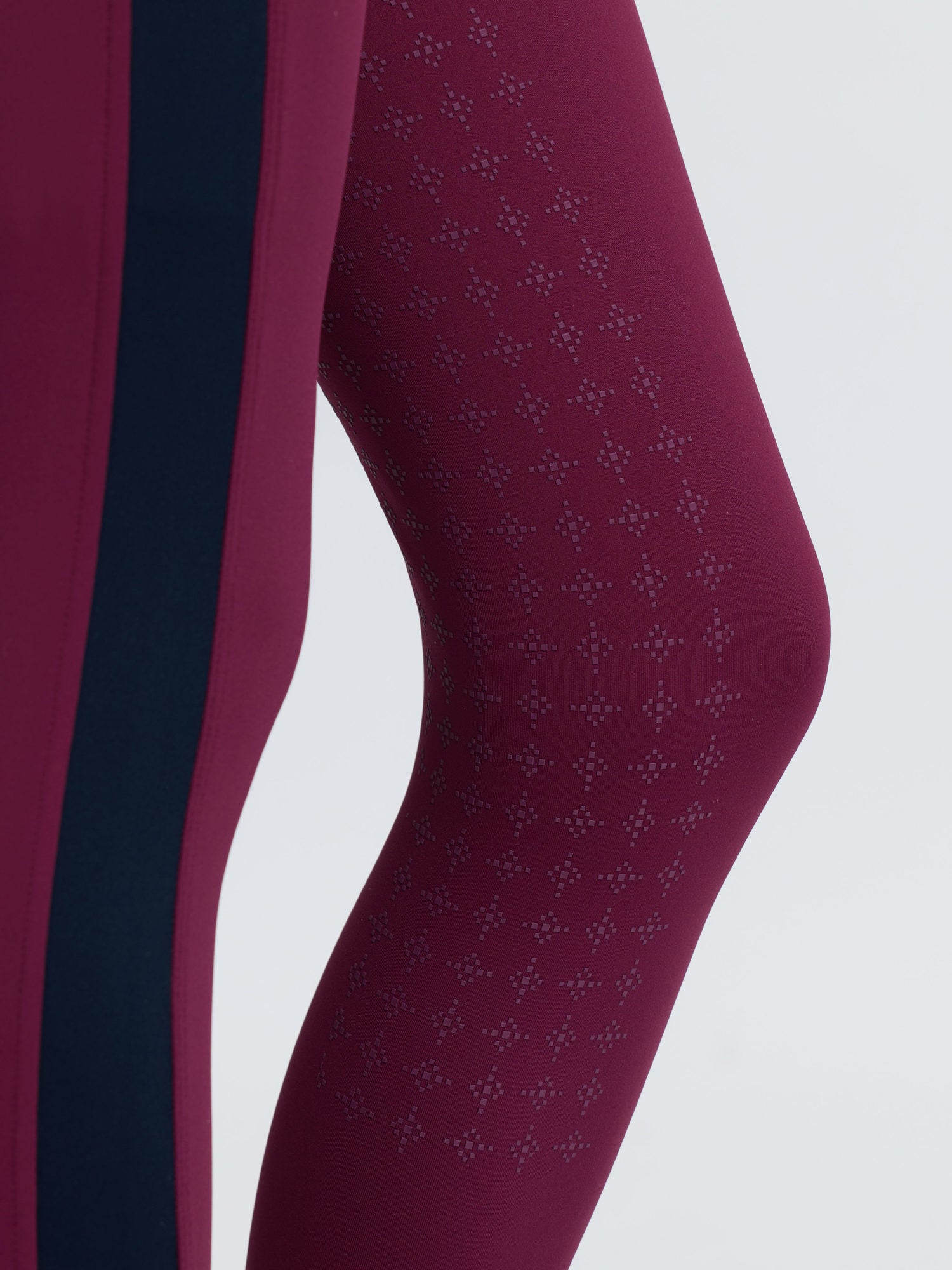 LeMieux Young Rider Orla Pull Ons Blackberry