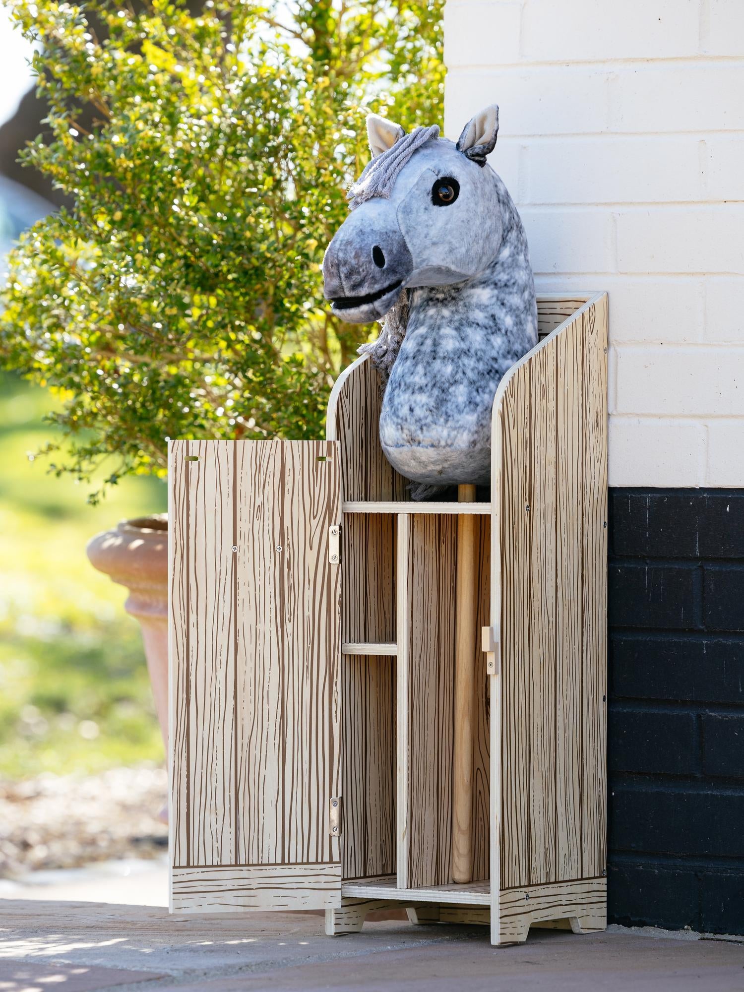 LeMieux Hobby Horse Stable Wooden