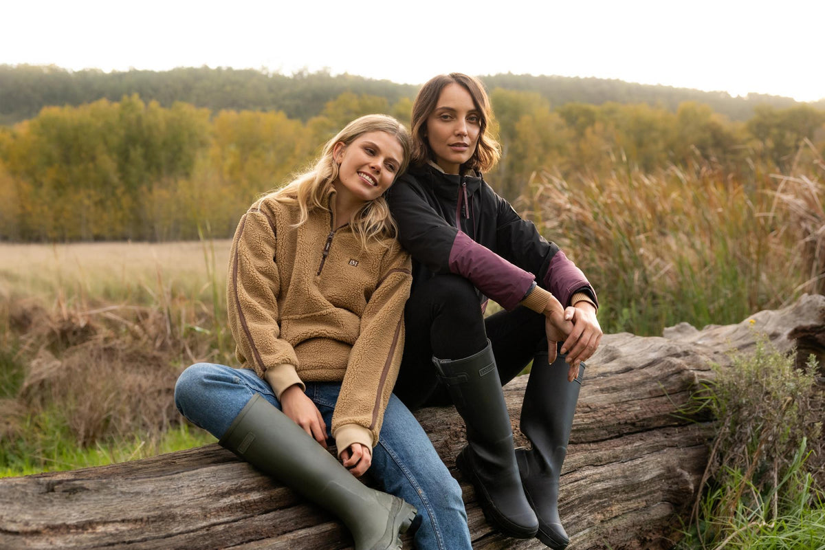 Lemieux Avery Teddy Quarter Zip Fleece Caramel with two women outdoors