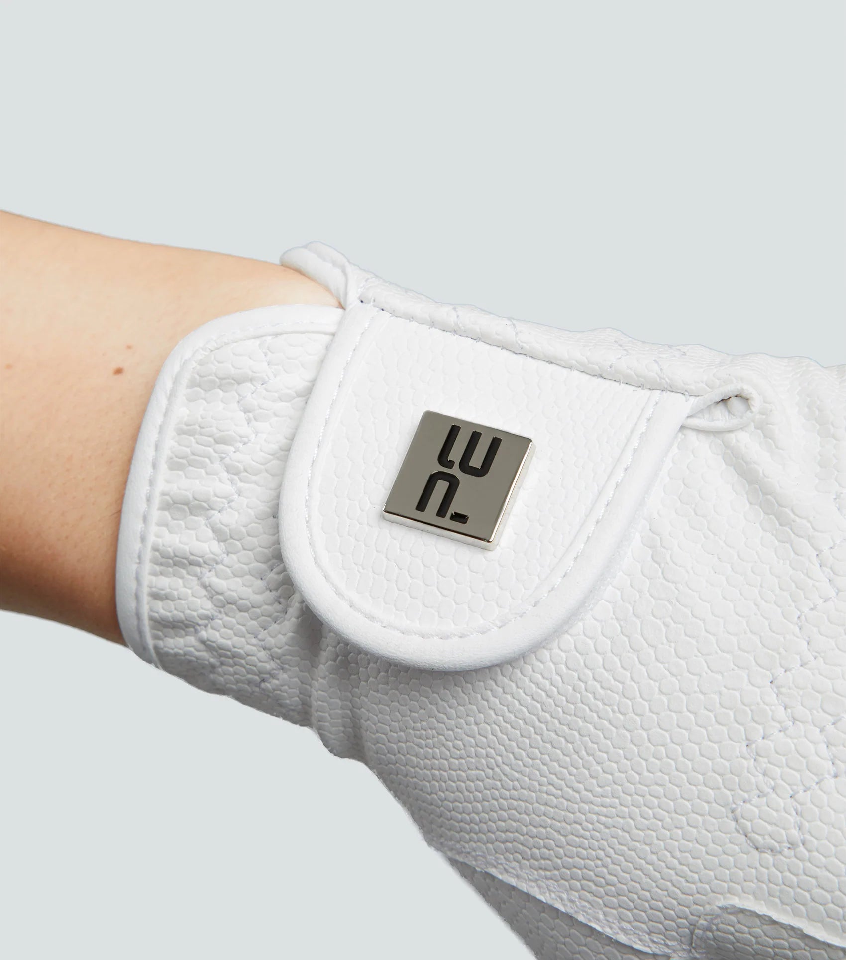 Premier Equine Metaro Ladies Riding Gloves White - Competition Equestrian Glove with Reptilian Grip & Adjustable Fastening.