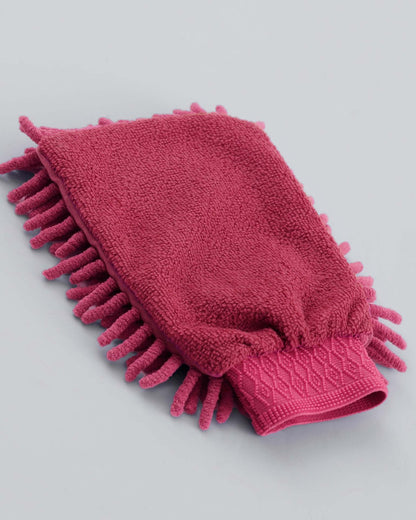Premier Equine Microfibre Grooming Mitt Fuchsia