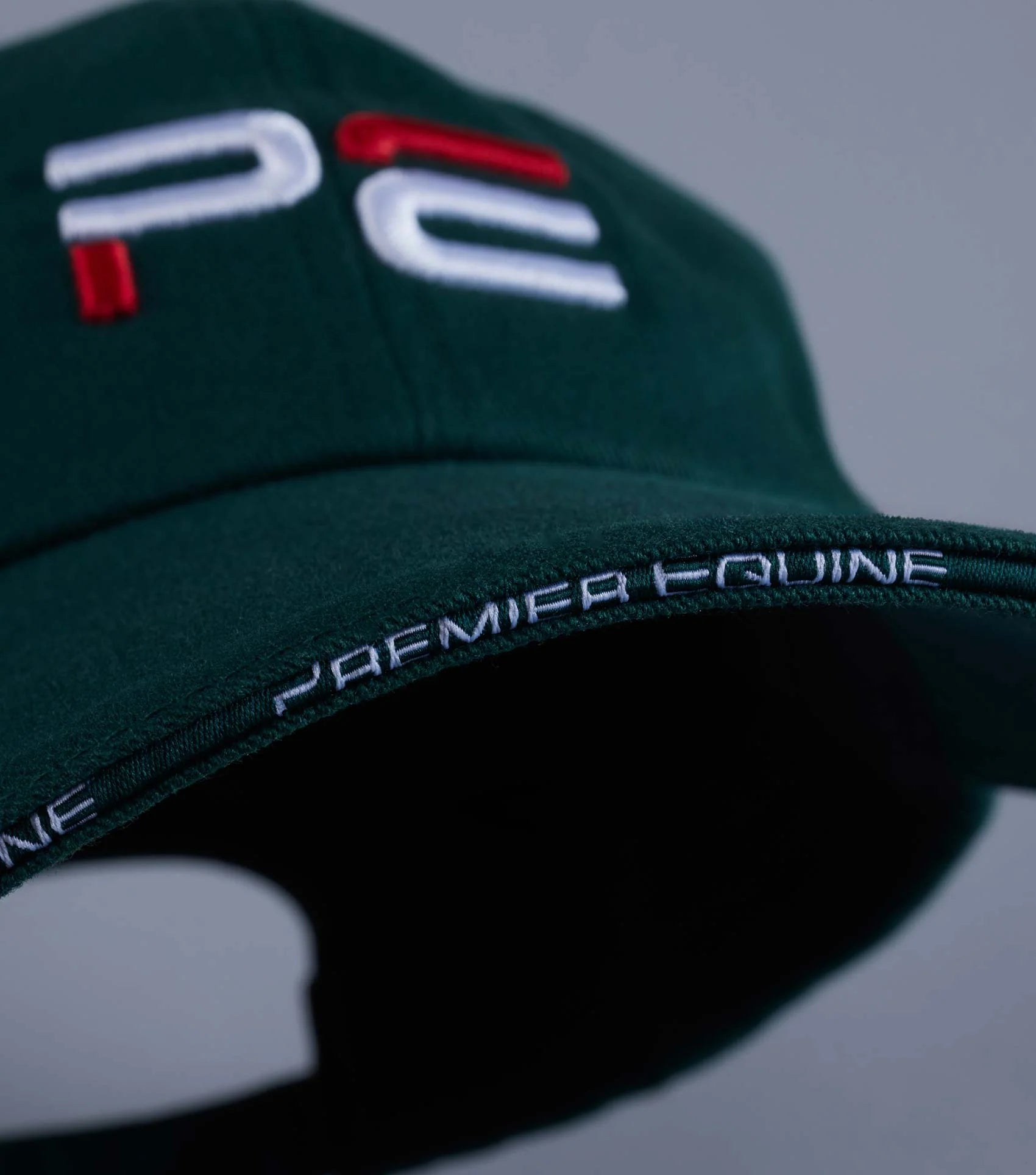 PREMIER EQUINE Baseball Cap Green: Embroidered Branding, Adjustable Fit, Stylish PE cap for Equestrian Activities and Horse Riding. 