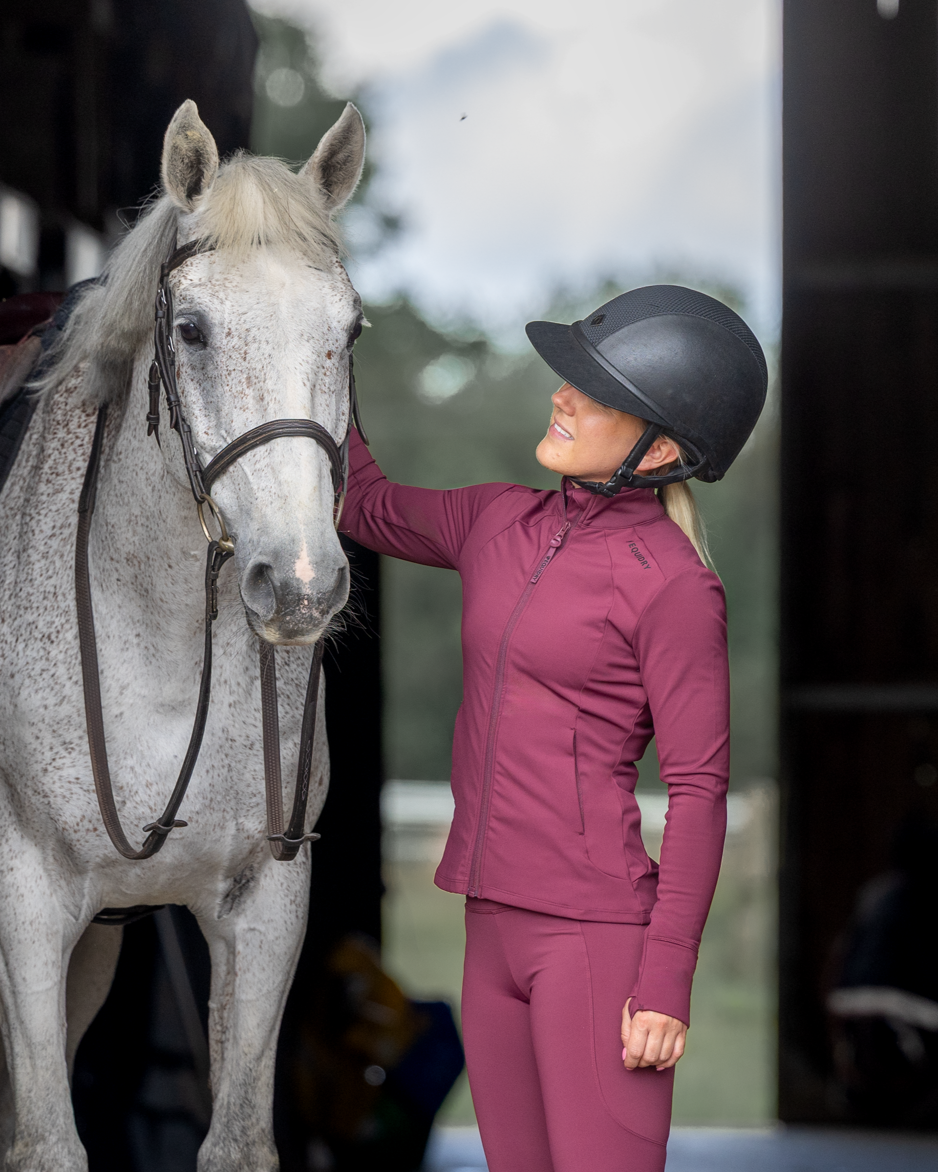 EQUIDRY Women's Water Repellent Zip up Top Plum/Black