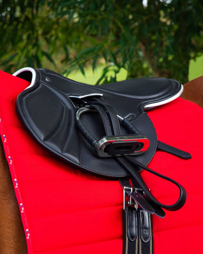 PREMIER EQUINE BUSTER REVERSIBLE SADDLE PAD RED, used for everyday training, high-quality, reusable storage bag. Equiflair