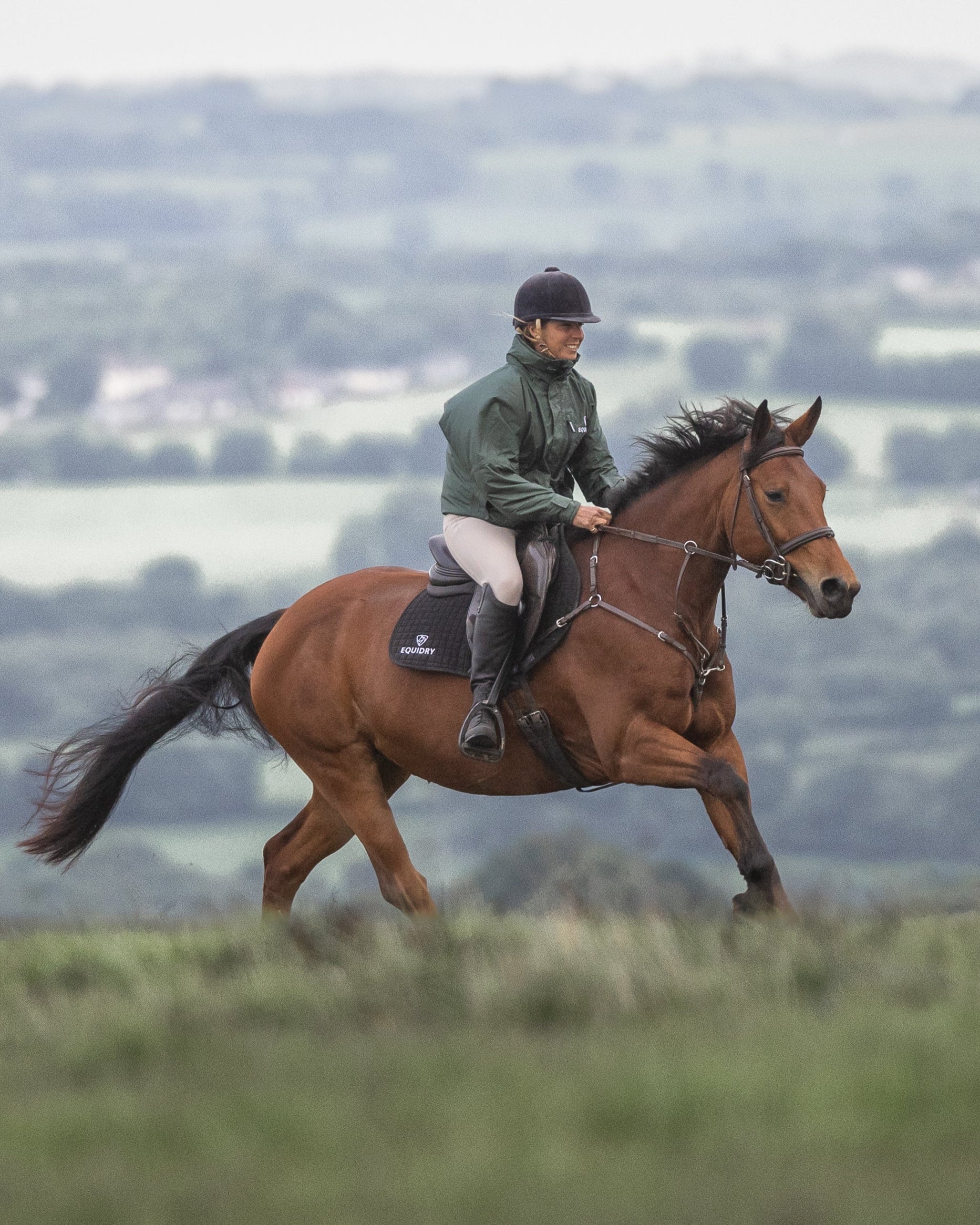 EQUIDRY Shortie Women's Thin Fleece Black Forest Green