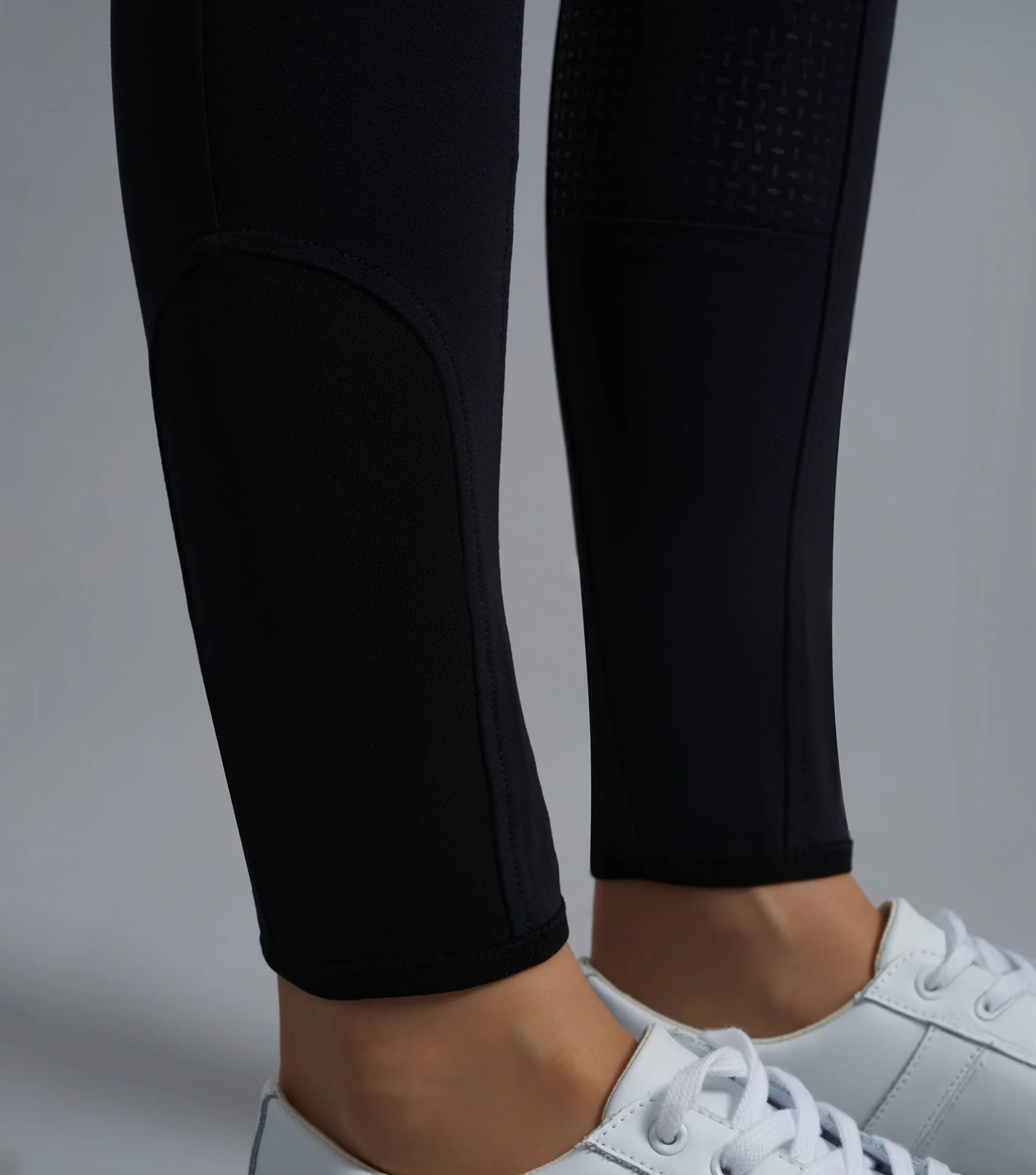 PREMIER EQUINE Sophia Ladies Full Seat Riding Breeches - Black. High Waist, Technical Fabric, Comfortable & Stylish Equestrian Apparel.
