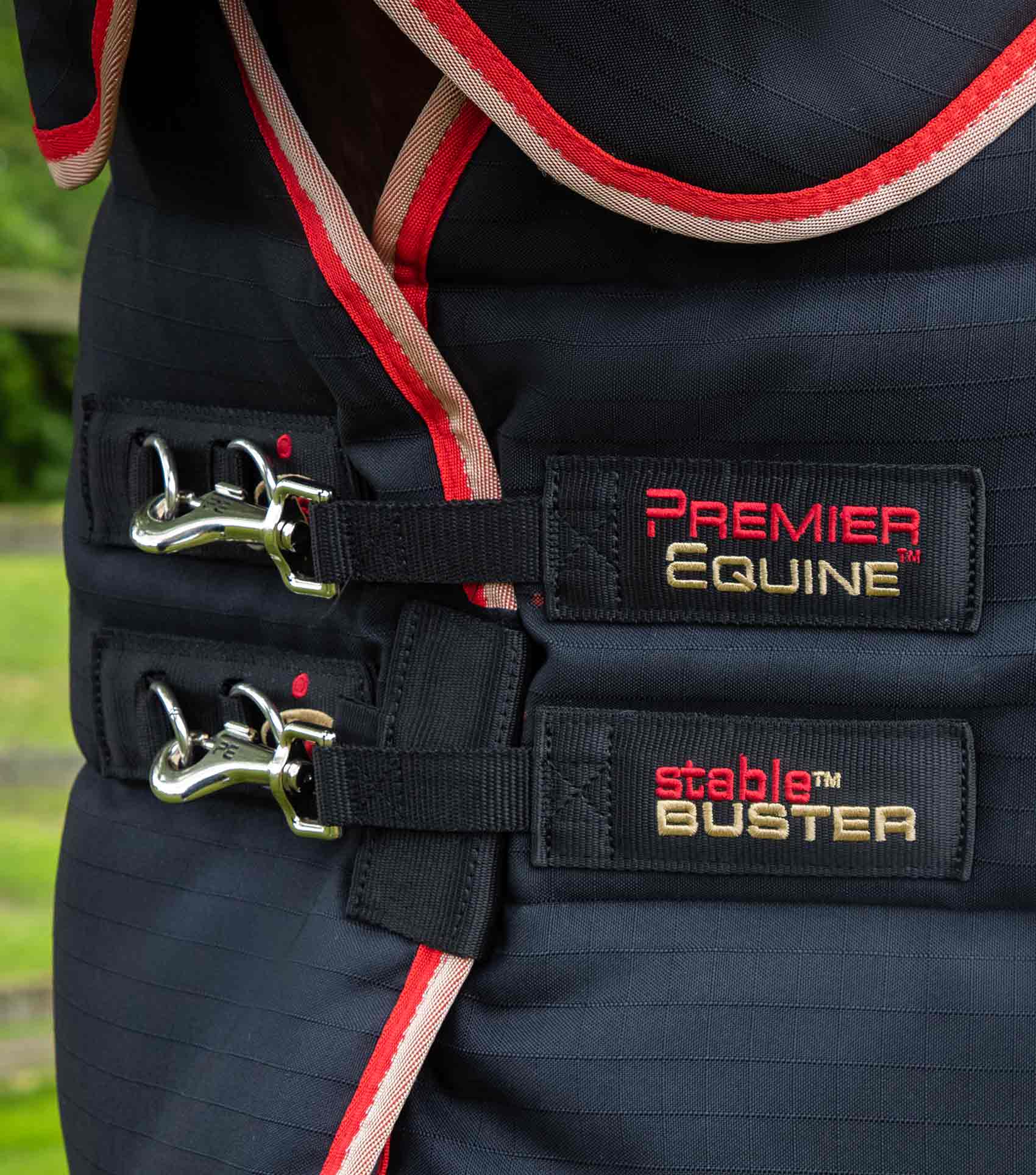 Premier Equine Stable Buster 200g Stable Rug with Neck Cover Black - Horse Rug Detail