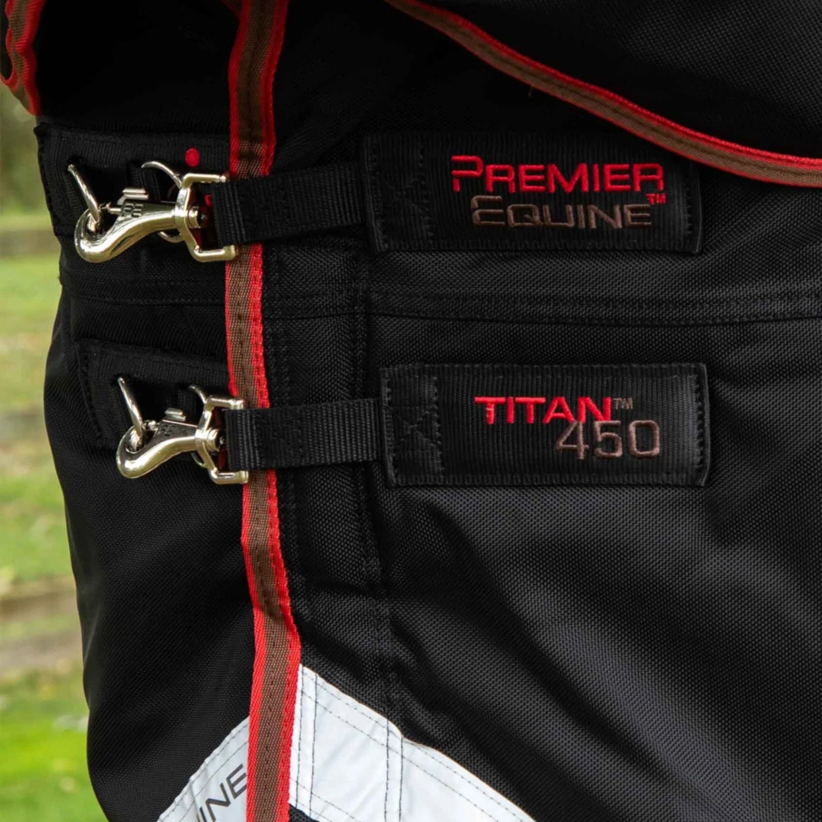 Premier Equine Titan 450g Turnout Rug - Heavyweight Horse Blanket