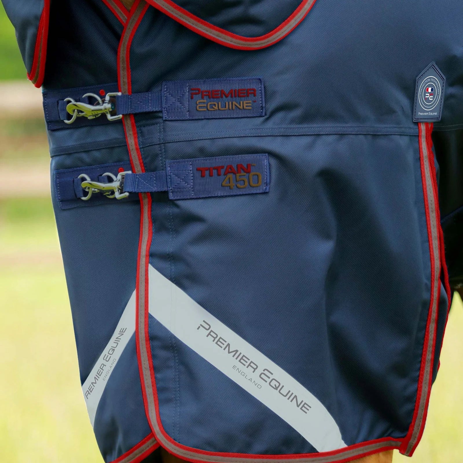Premier Equine Titan 450g Heavyweight Horse Turnout Rug - Navy. Waterproof equine wear for winter weather, buy online!