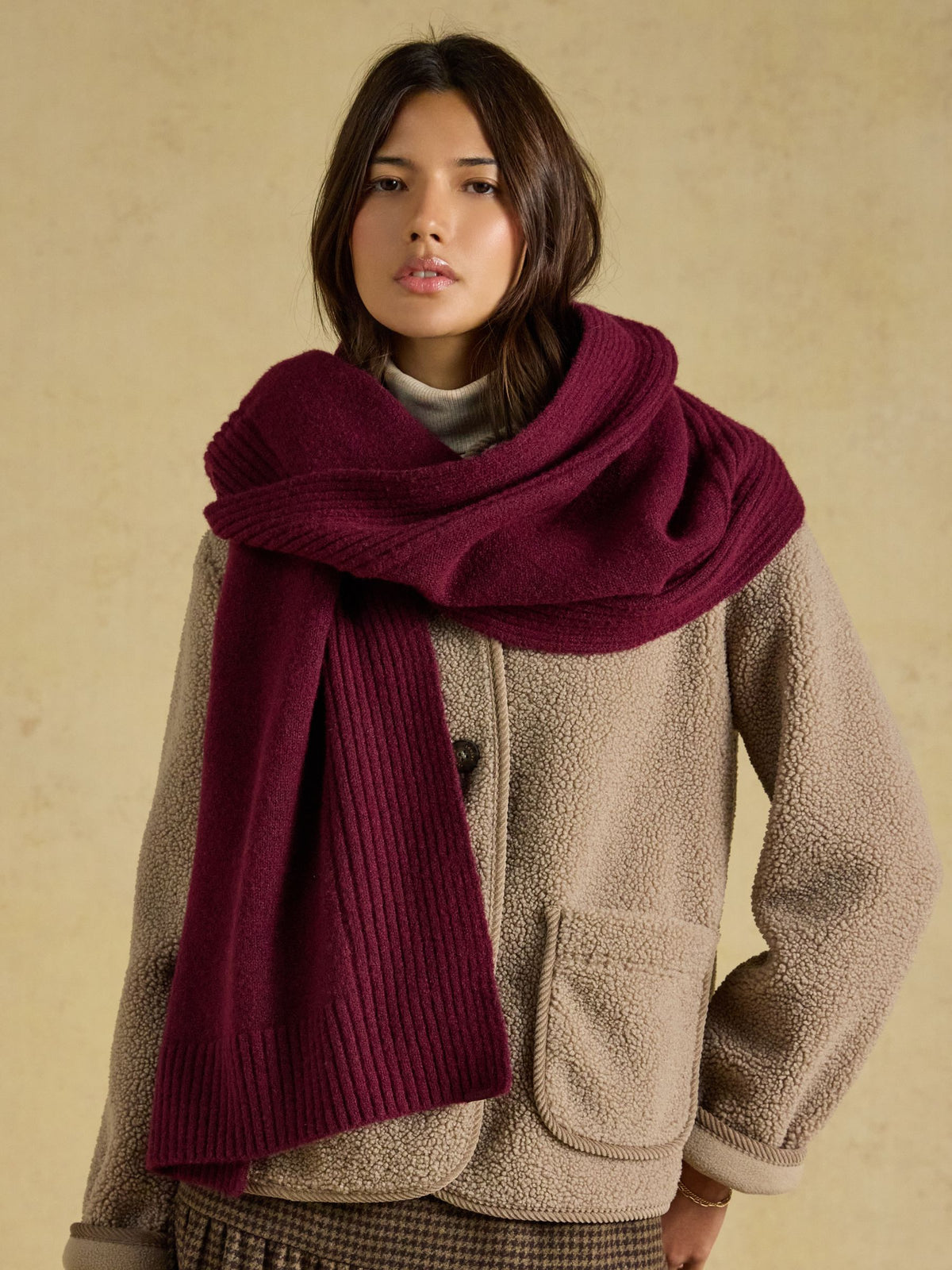 Women's Joules Fine Knit Scarf in Berry: Cozy wool blend, thick knit fashion accessory for warmth.