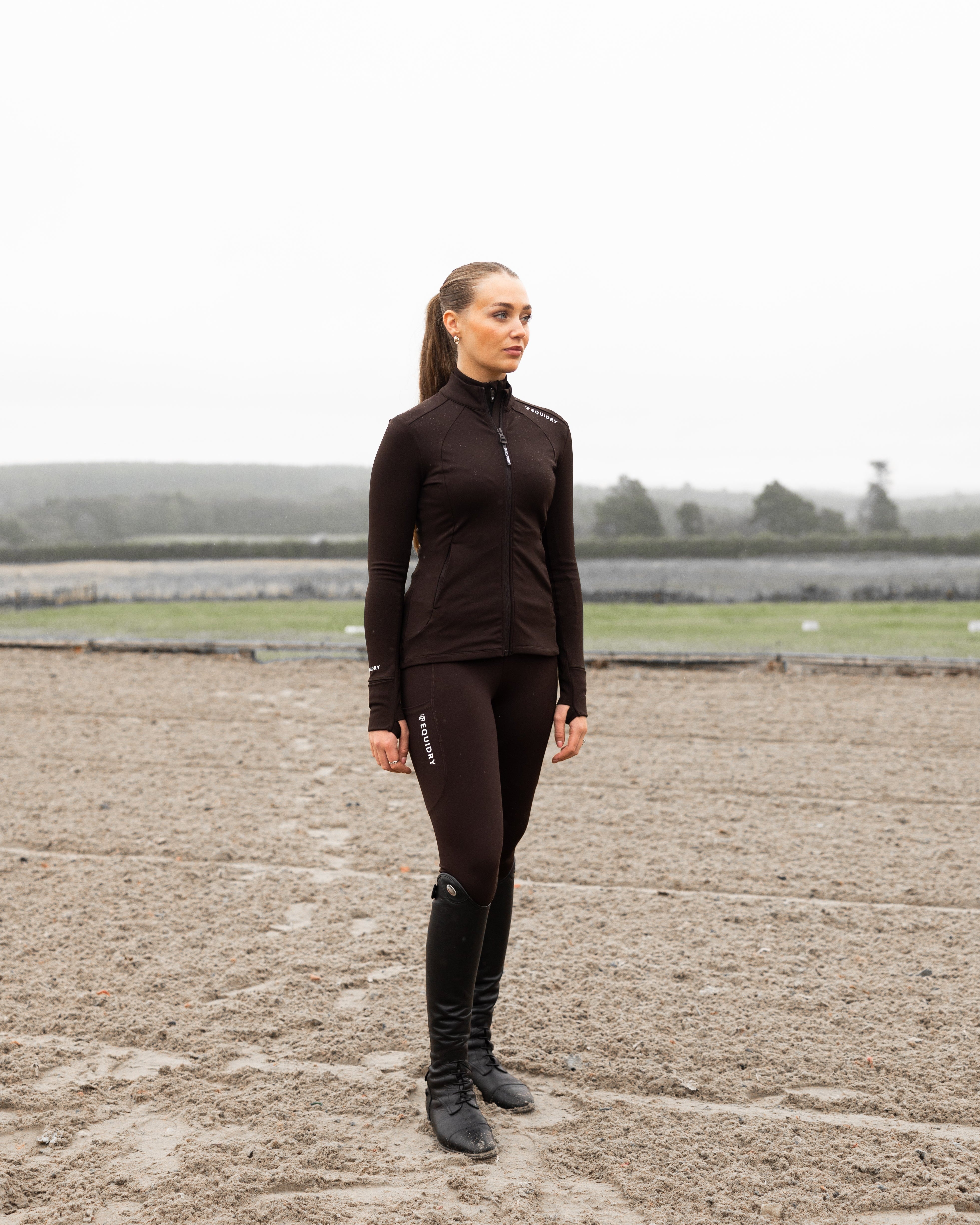 Equestrian Style: EQUIDRY Women's Riding Leggings - Brown, Water Repellent, Knee Grip | Equiflair