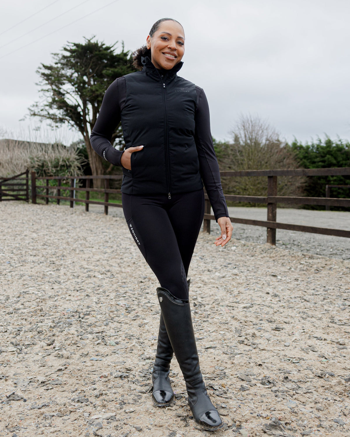 Women's EQUIDRY Torrent black padded equestrian riding gilet