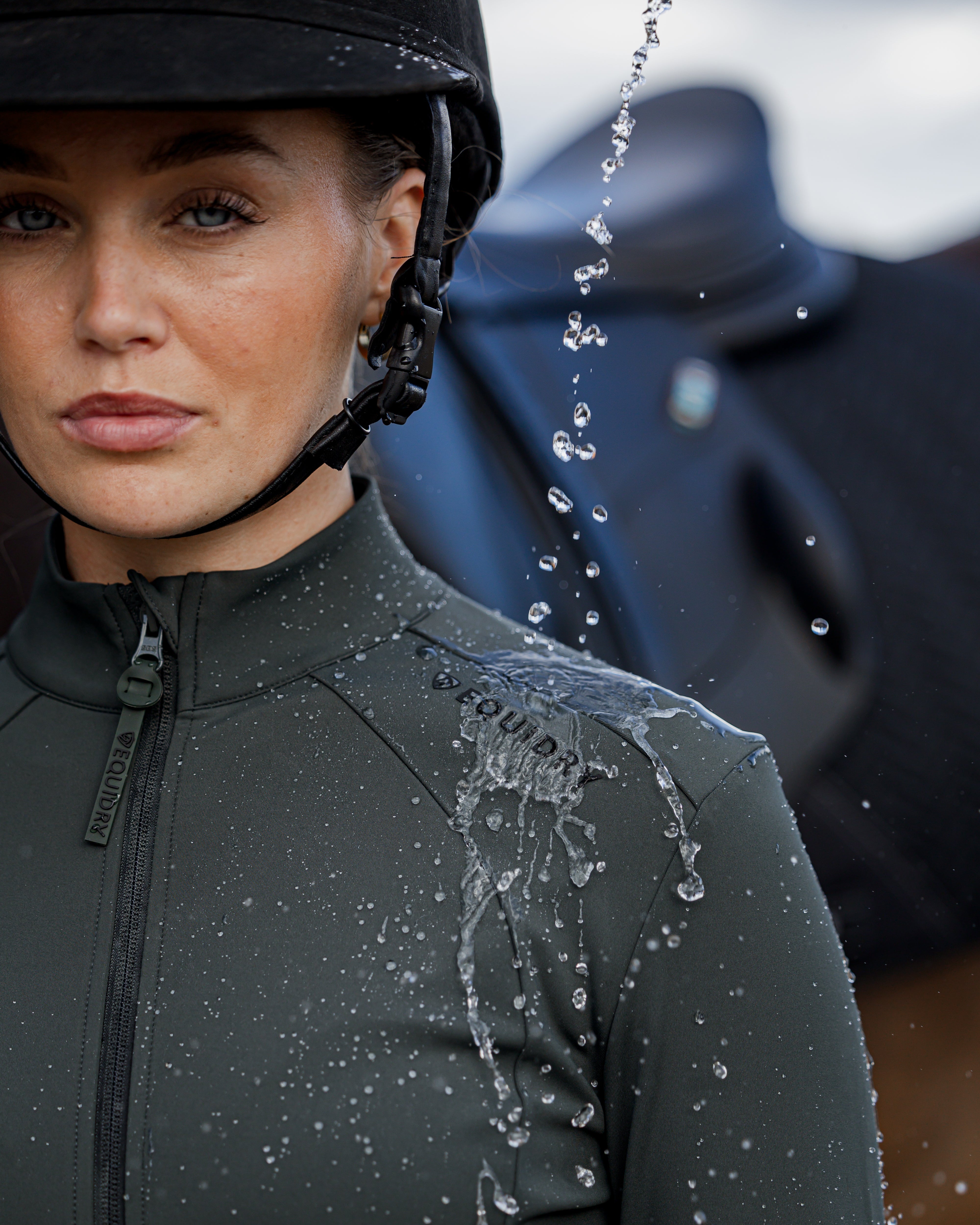 EQUIDRY Women's Water Repellent Zip up Top Black forest Green/Black