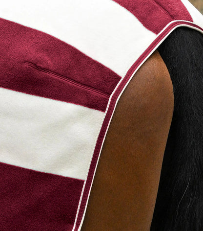 Horse Exercise Rug: Premier Equine Vellus Fleece in Burgundy/White. Close-up view of the rug on a horse.