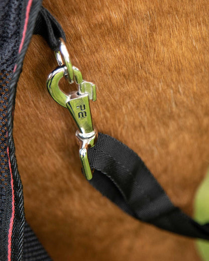 Premier Equine Ventoso Mesh Cooler Black - Close up of T-bar Fastening on Horse Cooling Blanket.